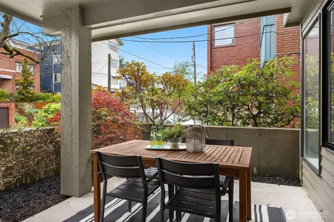 $650,000 | 600 Malden Avenue East, Unit 102, Seattle, WA 98112