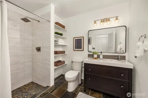 $650,000 | 600 Malden Avenue East, Unit 102, Seattle, WA 98112