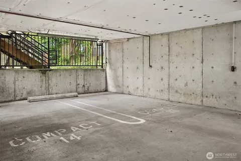 $650,000 | 600 Malden Avenue East, Unit 102, Seattle, WA 98112