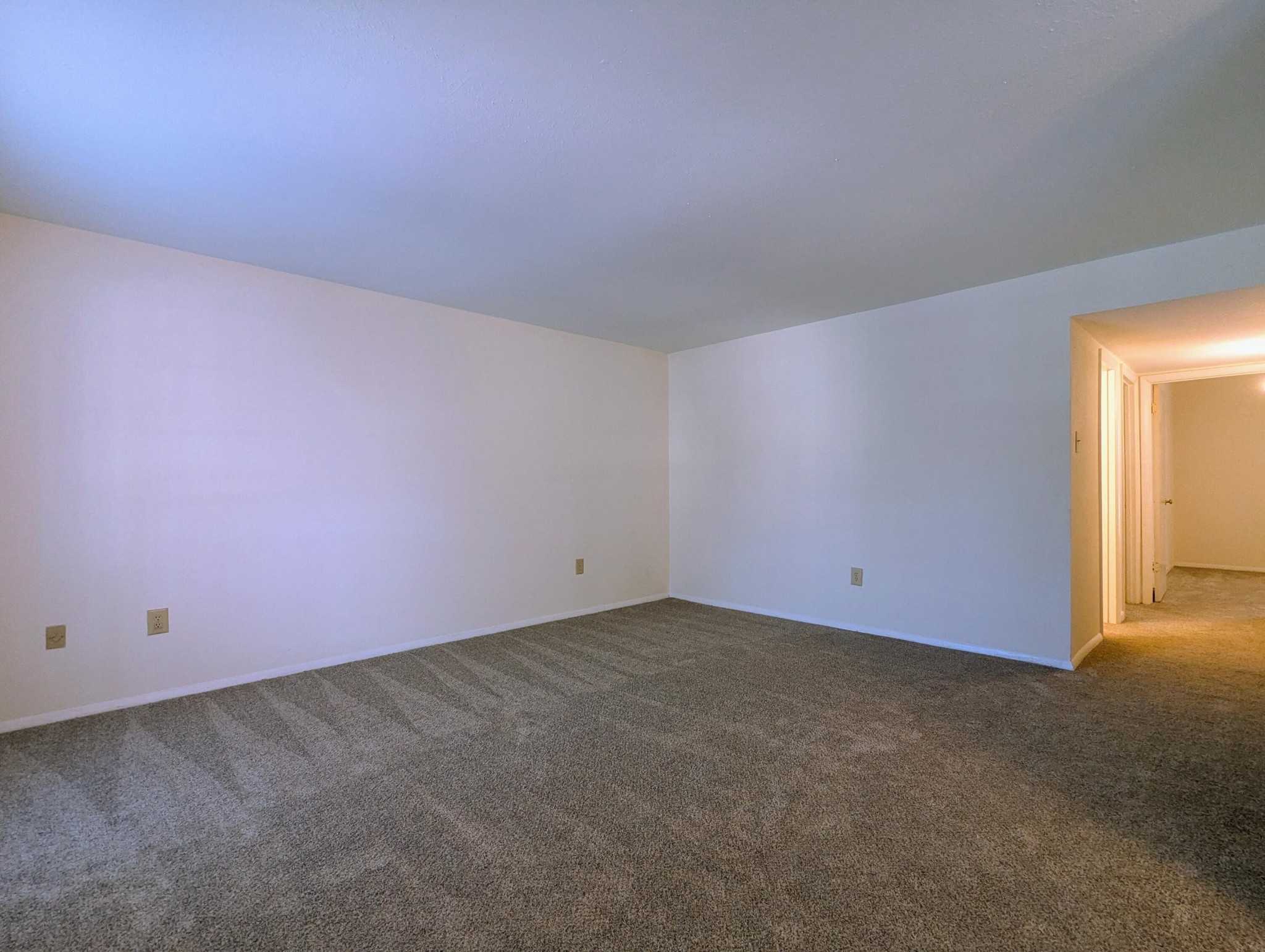 900 Mountain Creek Road, Unit 38 Chattanooga, TN 37405 - Photo 3 of 14 a view of an empty room