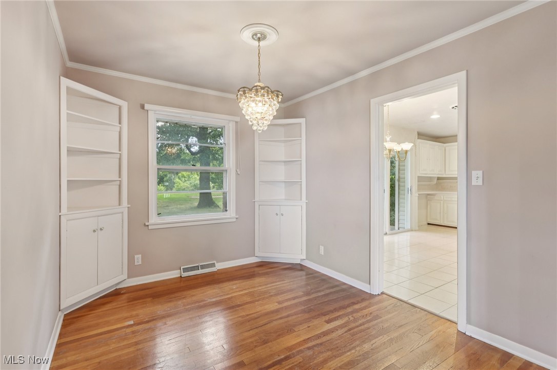 5225 Harper Road Solon, OH 44139 - Photo 4 of 43