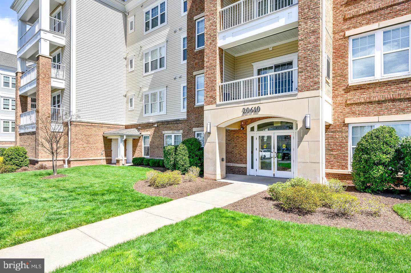 20610 Hope Spring Terrace, Unit 104 Ashburn, VA 20147 - Photo 4 of 52