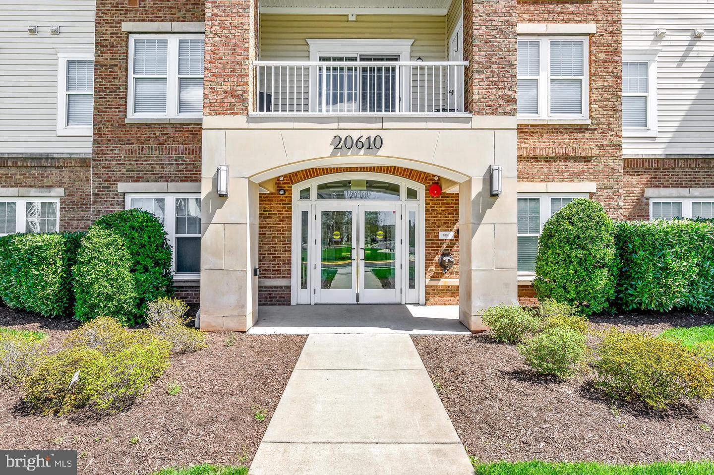 20610 Hope Spring Terrace, Unit 104 Ashburn, VA 20147 - Photo 5 of 52