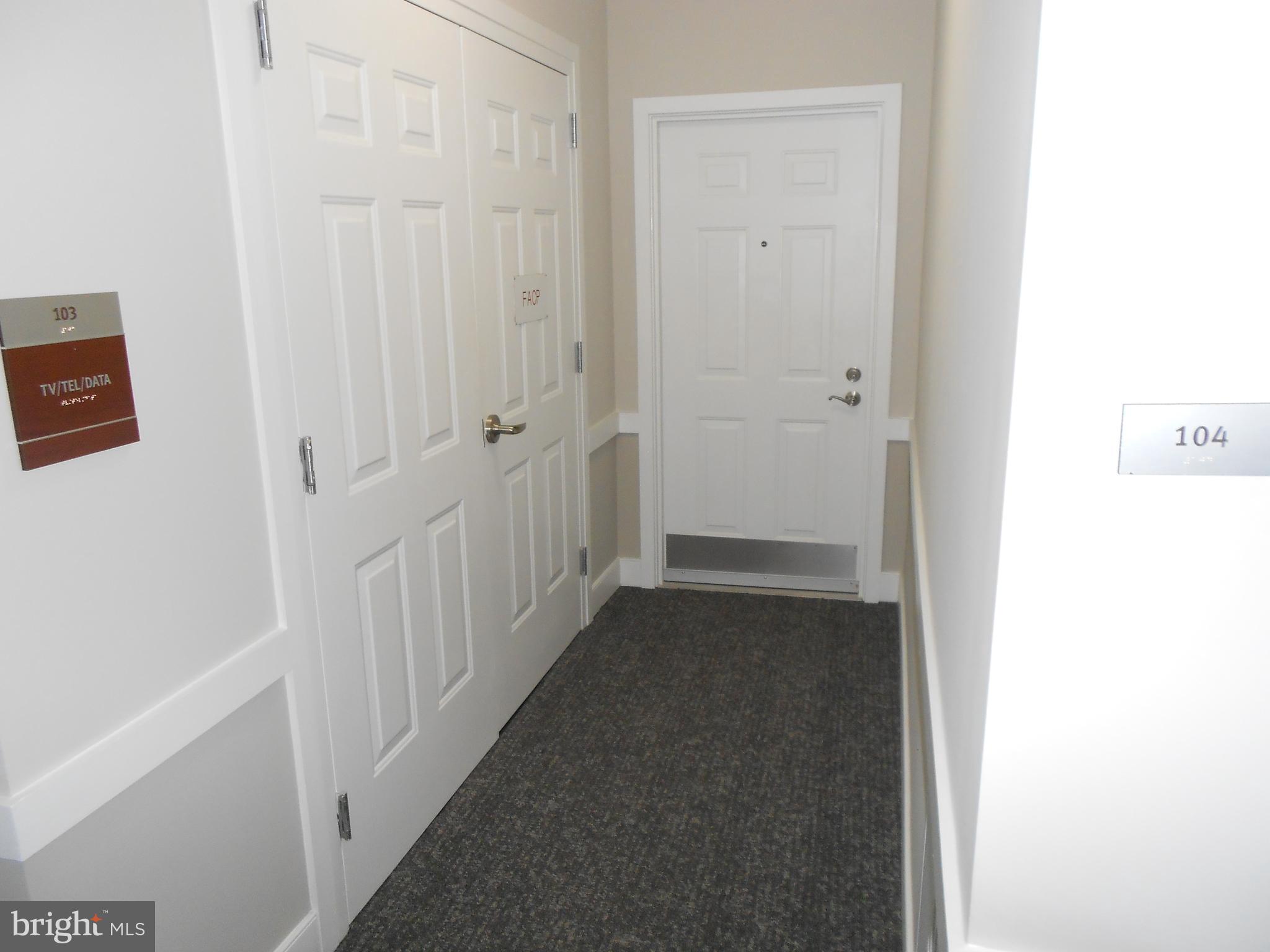 20610 Hope Spring Terrace, Unit 104 Ashburn, VA 20147 - Photo 8 of 52