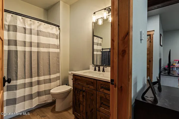 $1,499,000 | 354 Buena Vista Road, Bonners Ferry, ID 83805