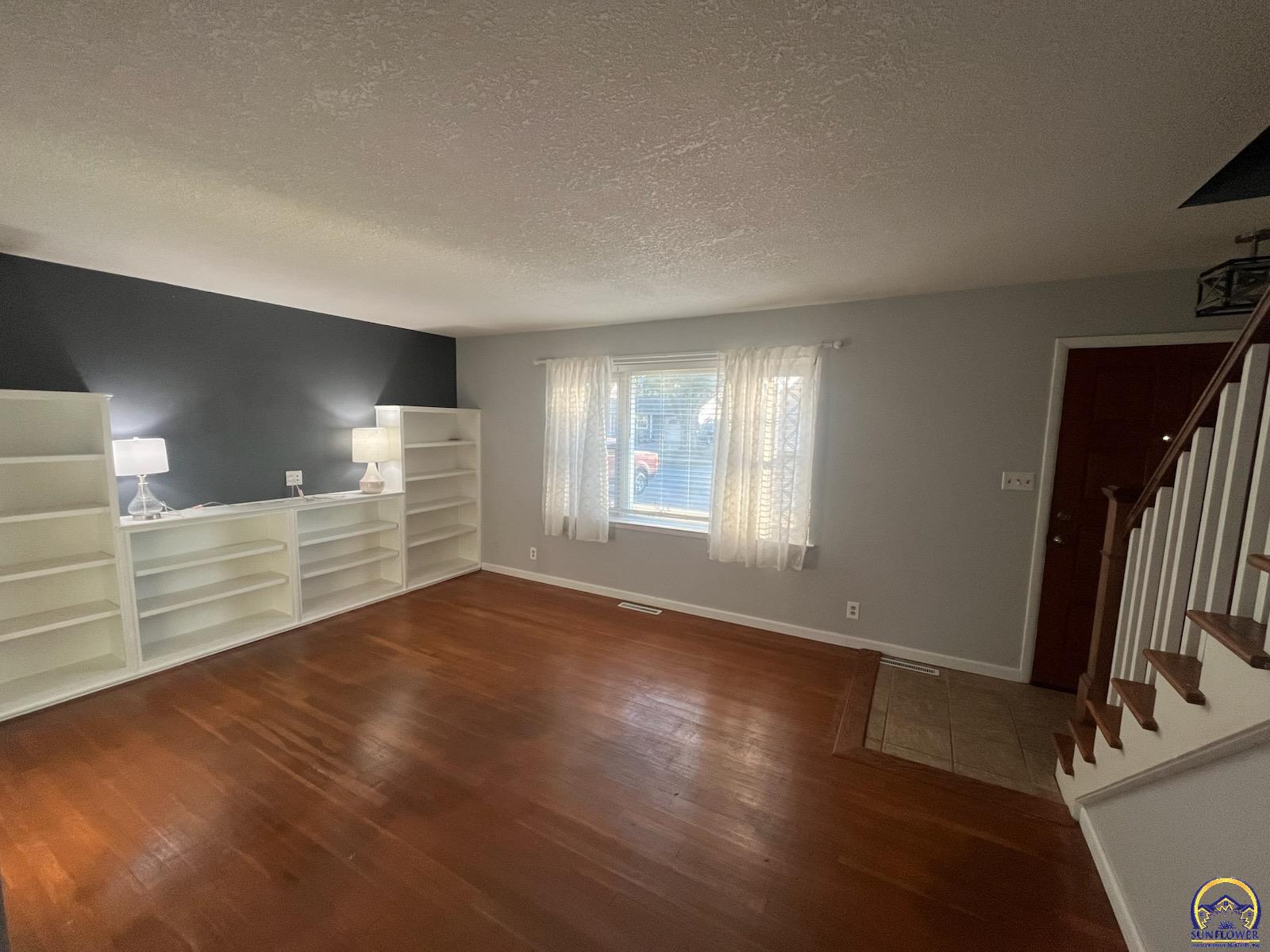 3125 Southwest Mulvane Street Topeka, KS 66611 - Photo 12 of 14