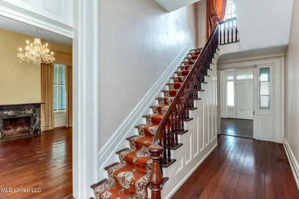 $1,285,000 | 701 North Union Street, Natchez, MS 39120