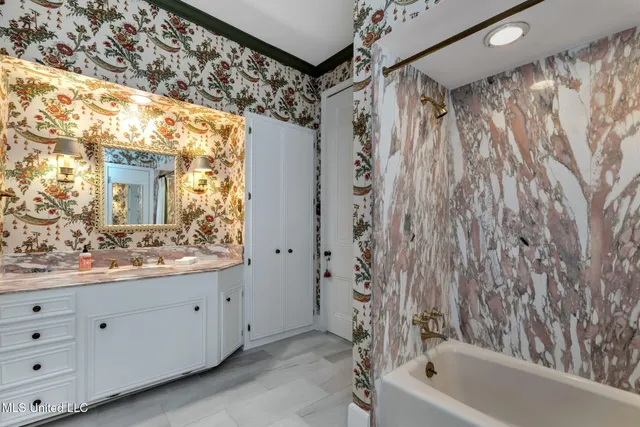 $1,285,000 | 701 North Union Street, Natchez, MS 39120