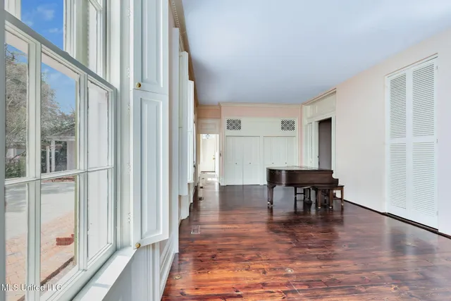 $1,285,000 | 701 North Union Street, Natchez, MS 39120