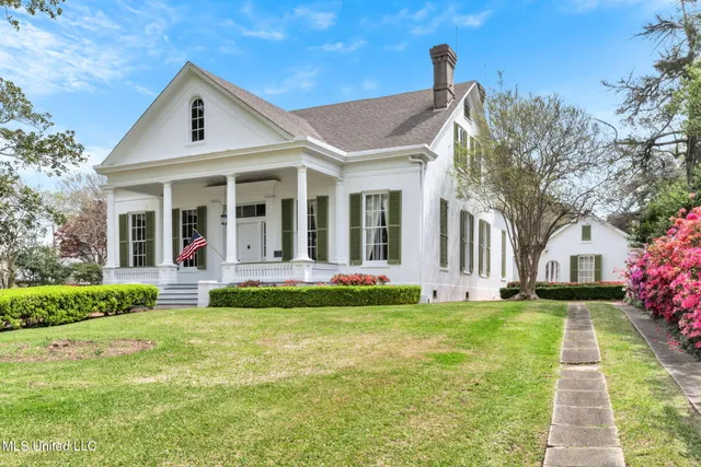 $1,285,000 | 701 North Union Street, Natchez, MS 39120