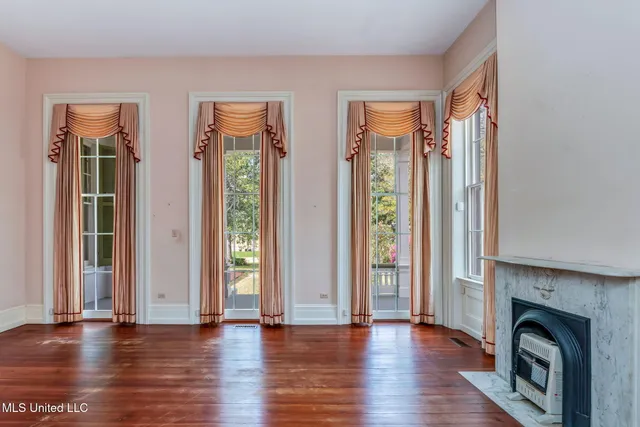 $1,285,000 | 701 North Union Street, Natchez, MS 39120