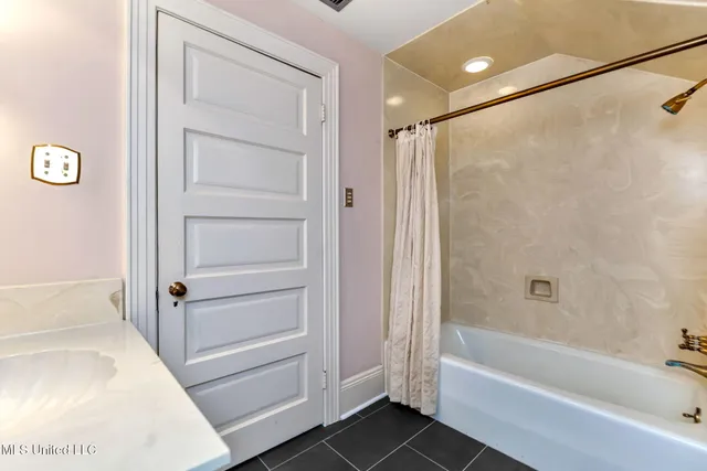 $1,285,000 | 701 North Union Street, Natchez, MS 39120