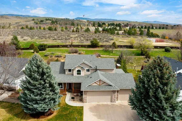 $725,000 | 10046 North Palisades Way, Boise, ID 83714