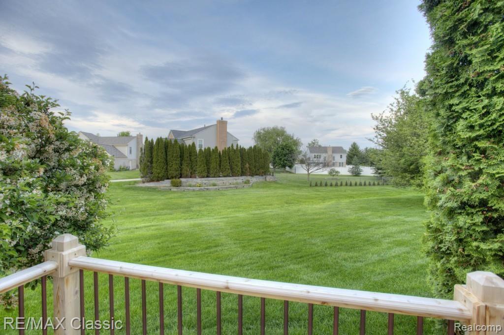 5879 Hathaway Road Canton, MI 48187 - Photo 21 of 27 Back Yard