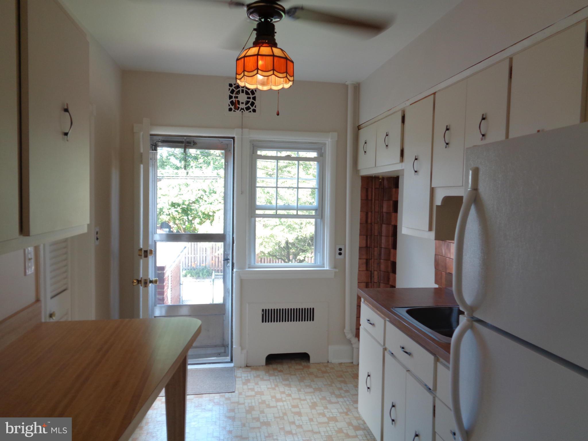76 Dunkirk Road Baltimore, MD 21212 - Photo 9 of 29 Kitchen