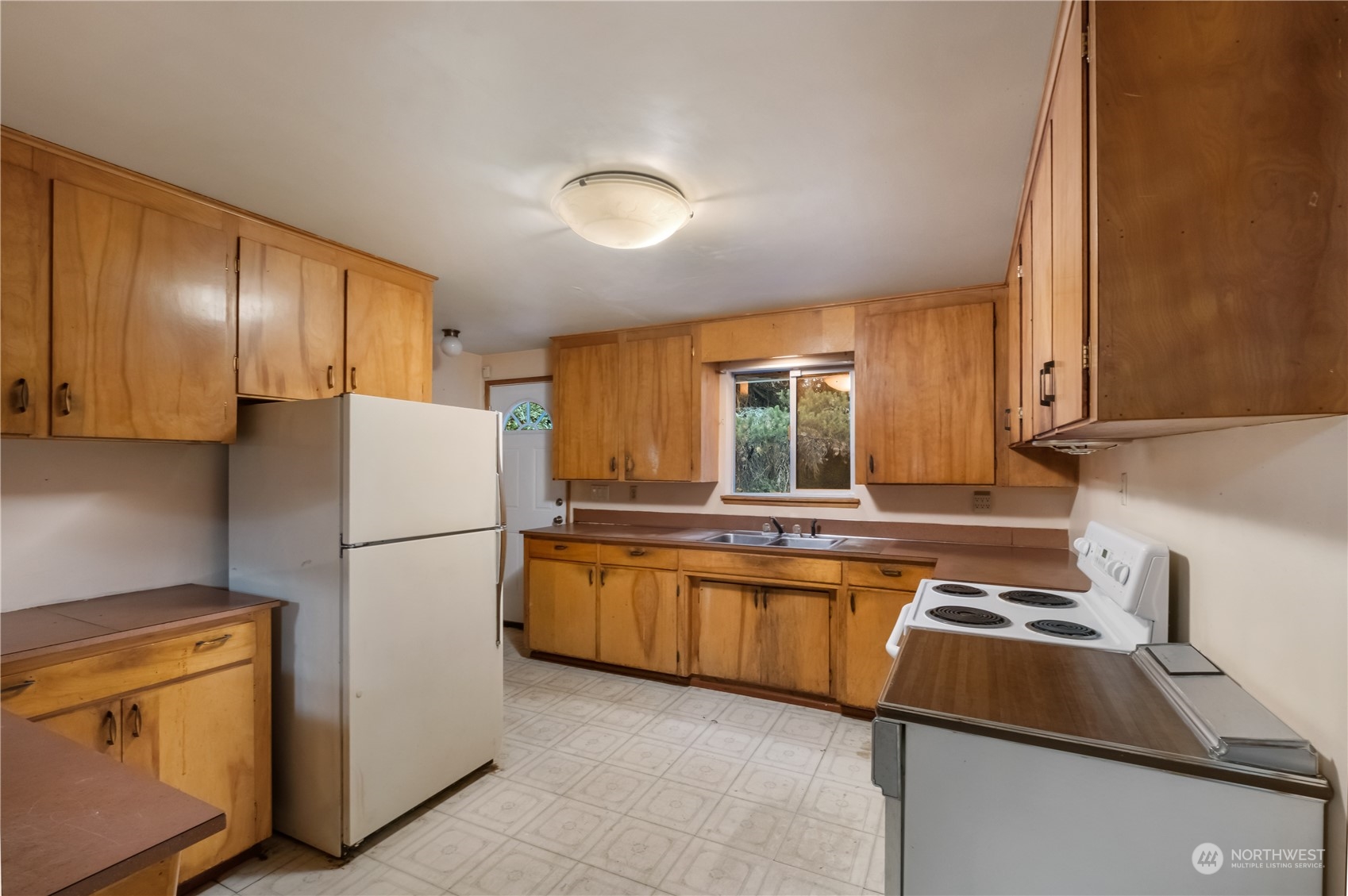 2309 Southwest Dash Point Road Federal Way, WA 98023 - Photo 14 of 40 Gallery Image 14