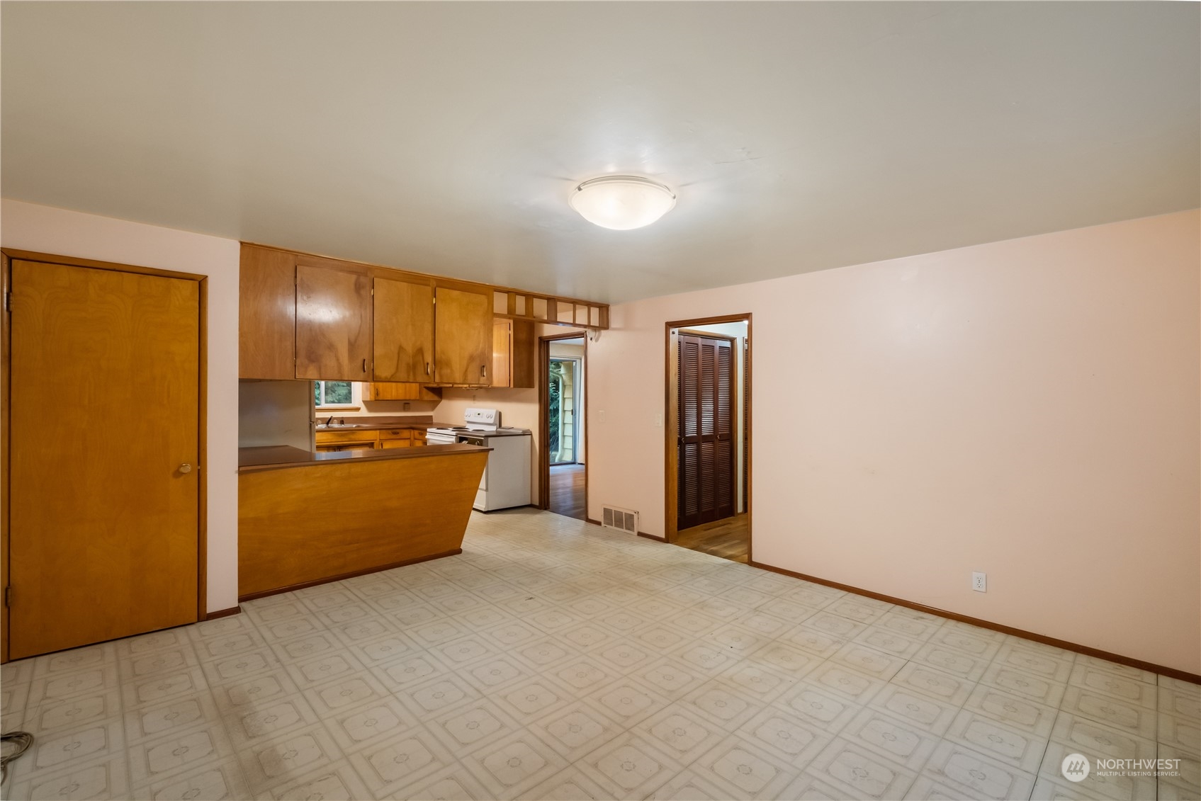 2309 Southwest Dash Point Road Federal Way, WA 98023 - Photo 17 of 40 Gallery Image 17