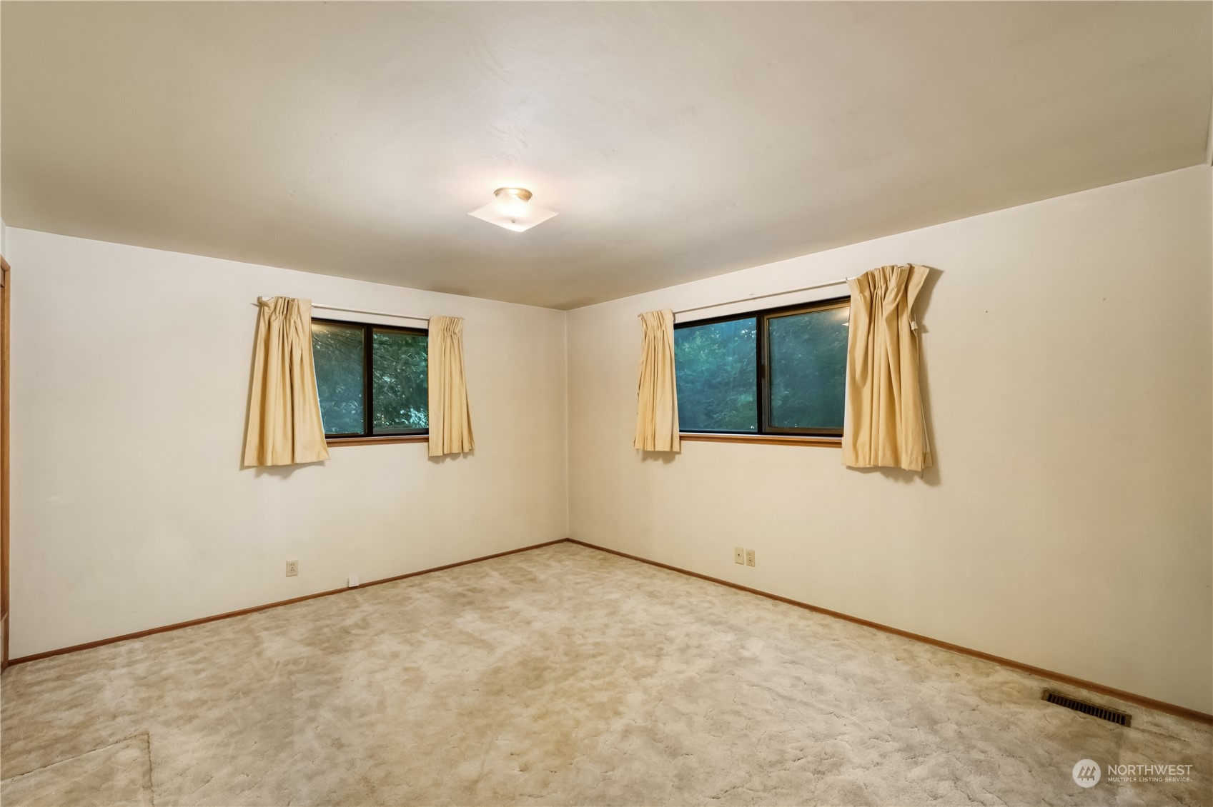 2309 Southwest Dash Point Road Federal Way, WA 98023 - Photo 26 of 40 Gallery Image 26