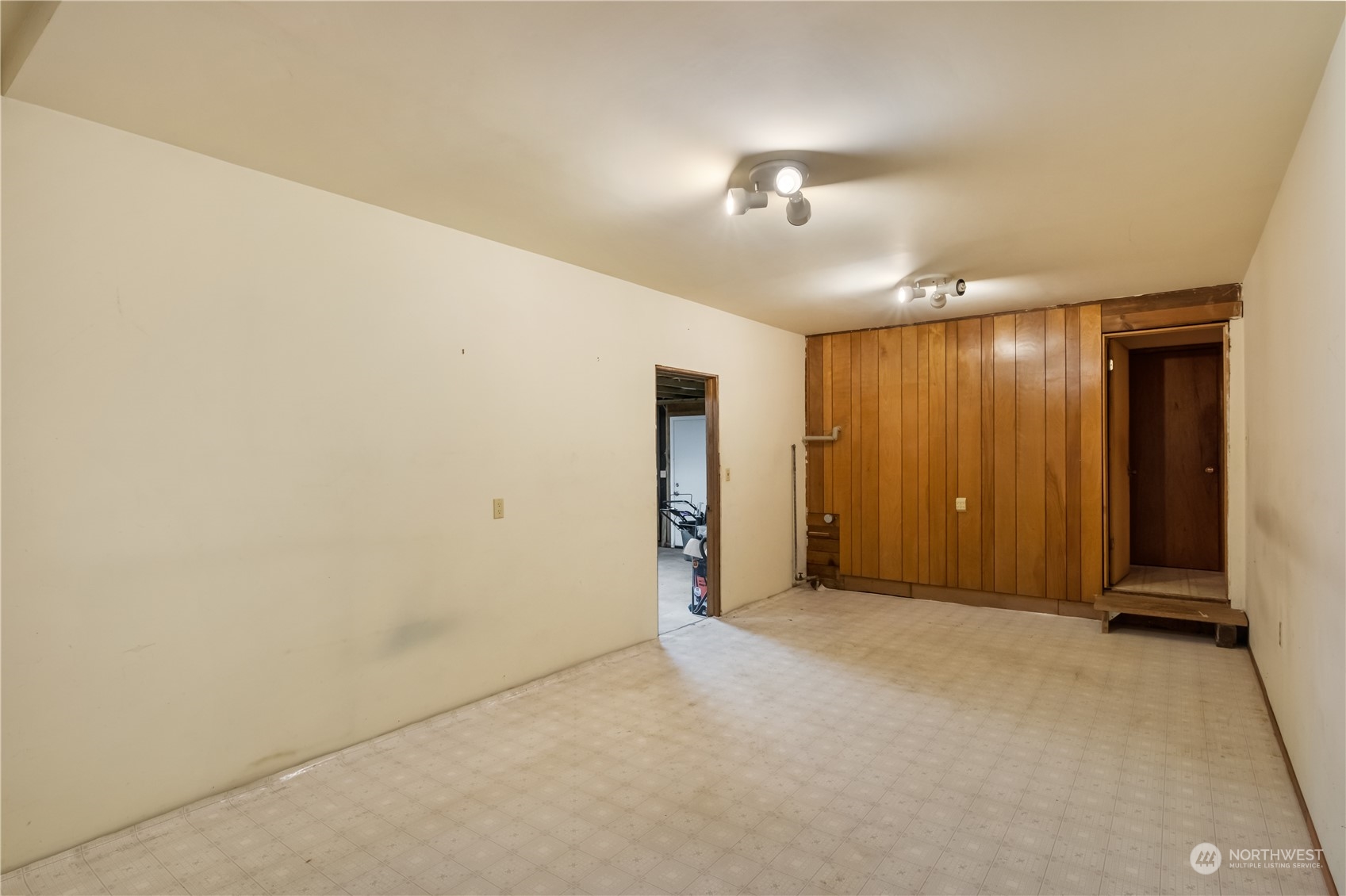 2309 Southwest Dash Point Road Federal Way, WA 98023 - Photo 33 of 40 Gallery Image 33