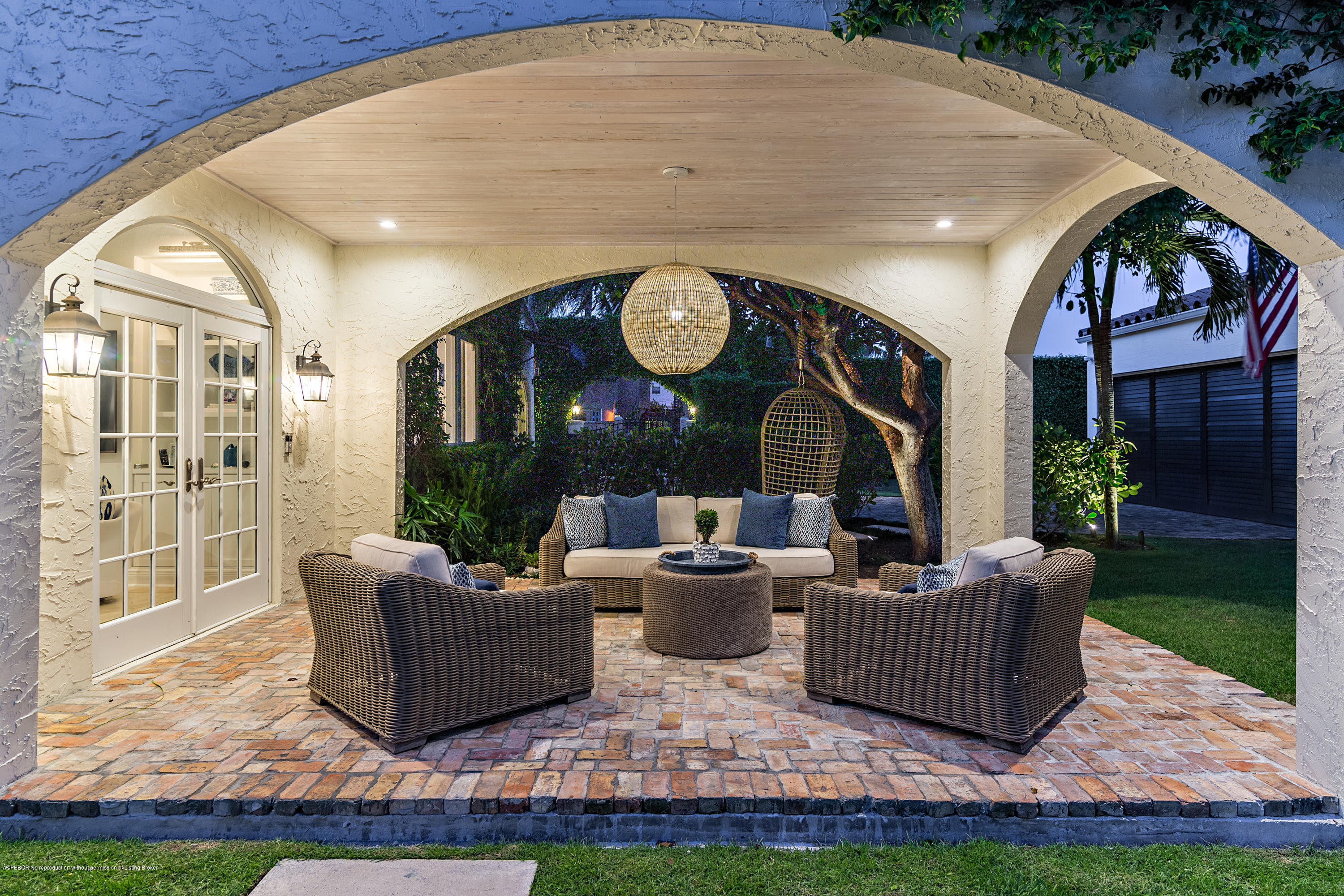 194 Pershing Way West Palm Beach, FL 33401 - Photo 37 of 50