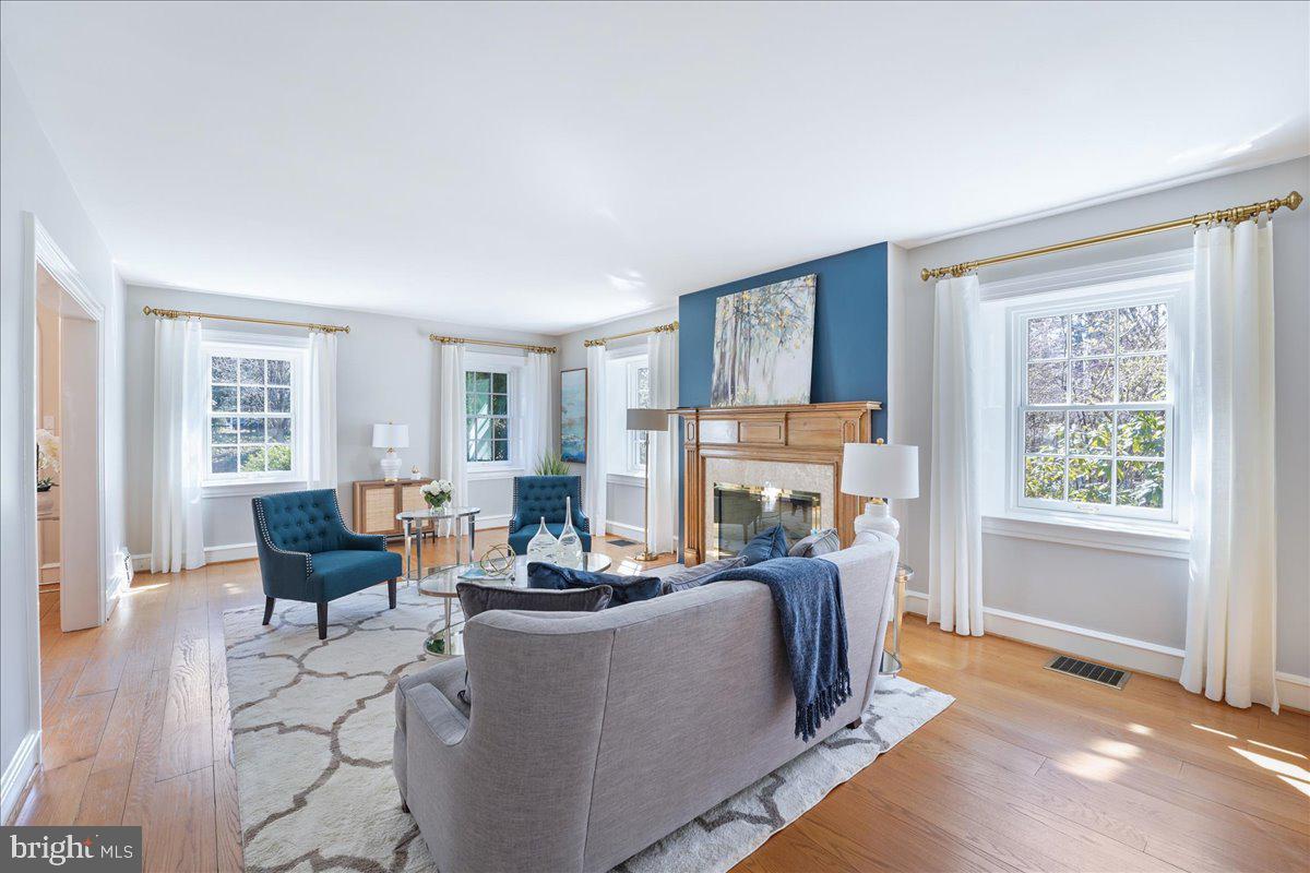 101 East Brookhaven Road Wallingford, PA 19086 - Photo 11 of 67 Formal Living Room