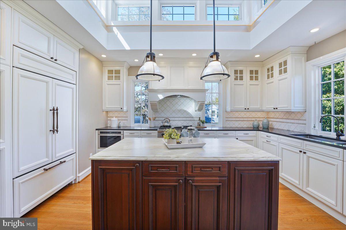 101 East Brookhaven Road Wallingford, PA 19086 - Photo 18 of 67 Center Island with Marble Top