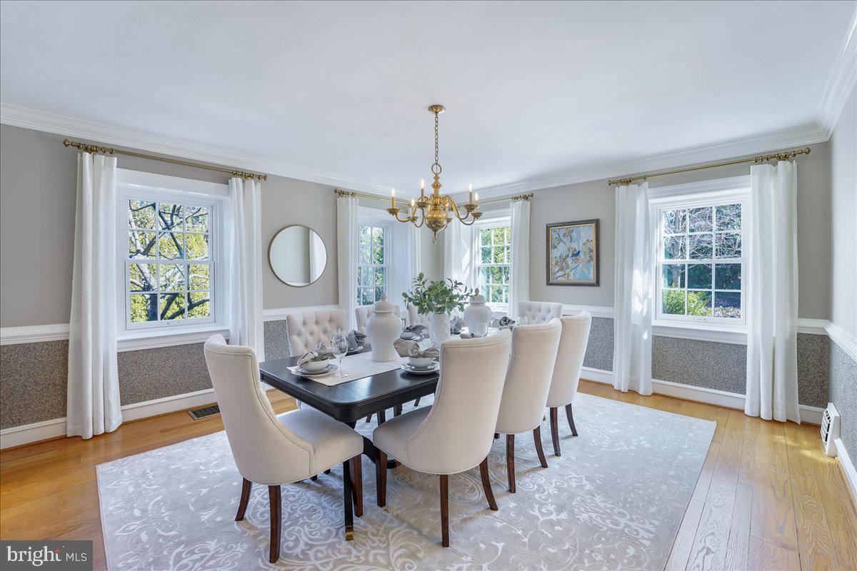 101 East Brookhaven Road Wallingford, PA 19086 - Photo 24 of 67 Formal Dining Room