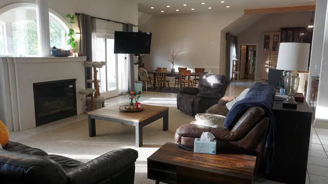 $799,900 | 31300 Oasis Road, Center City, MN 55012