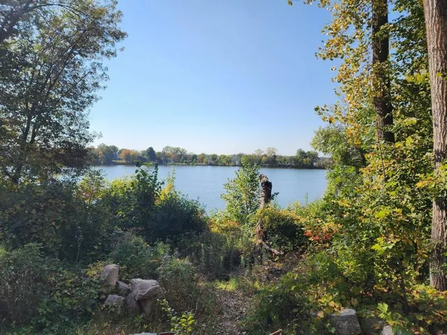 $799,900 | 31300 Oasis Road, Center City, MN 55012