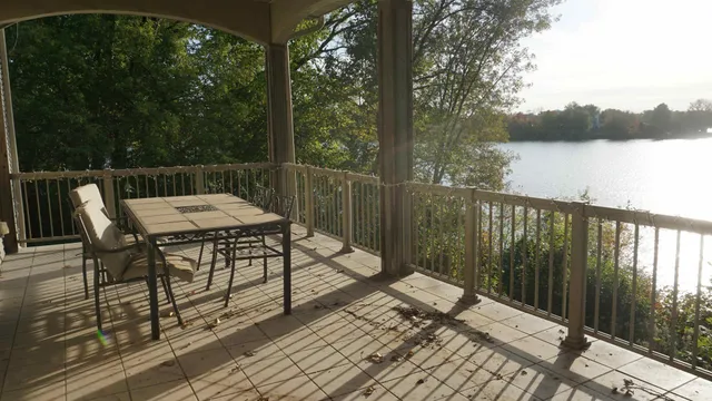 $799,900 | 31300 Oasis Road, Center City, MN 55012