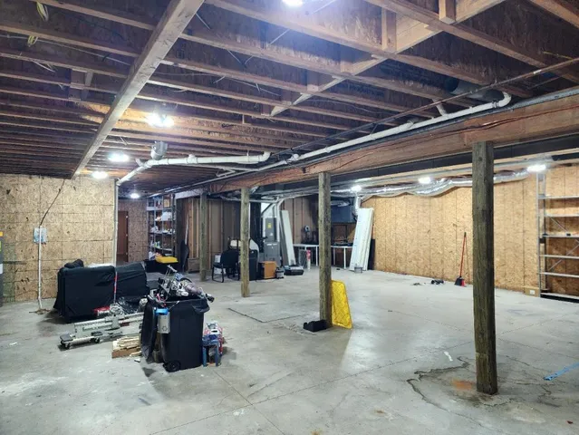 $799,900 | 31300 Oasis Road, Center City, MN 55012