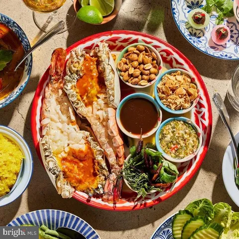 a picture of city view