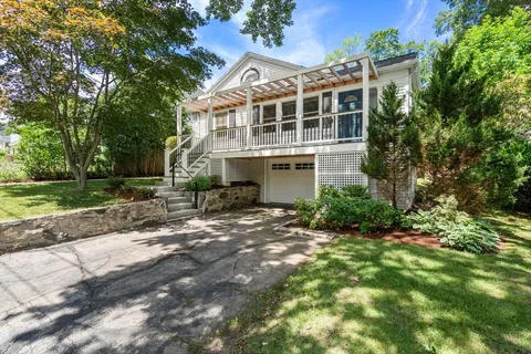 $1,215,000 | 91 Henderson Street, Needham, MA 02492