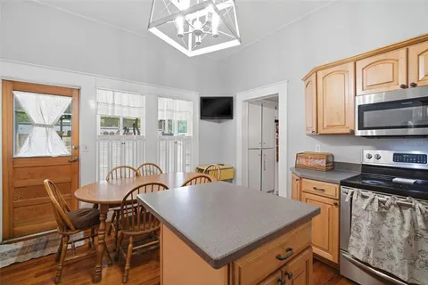 $385,000 | 1201 West Reynolds Street, Plant City, FL 33563