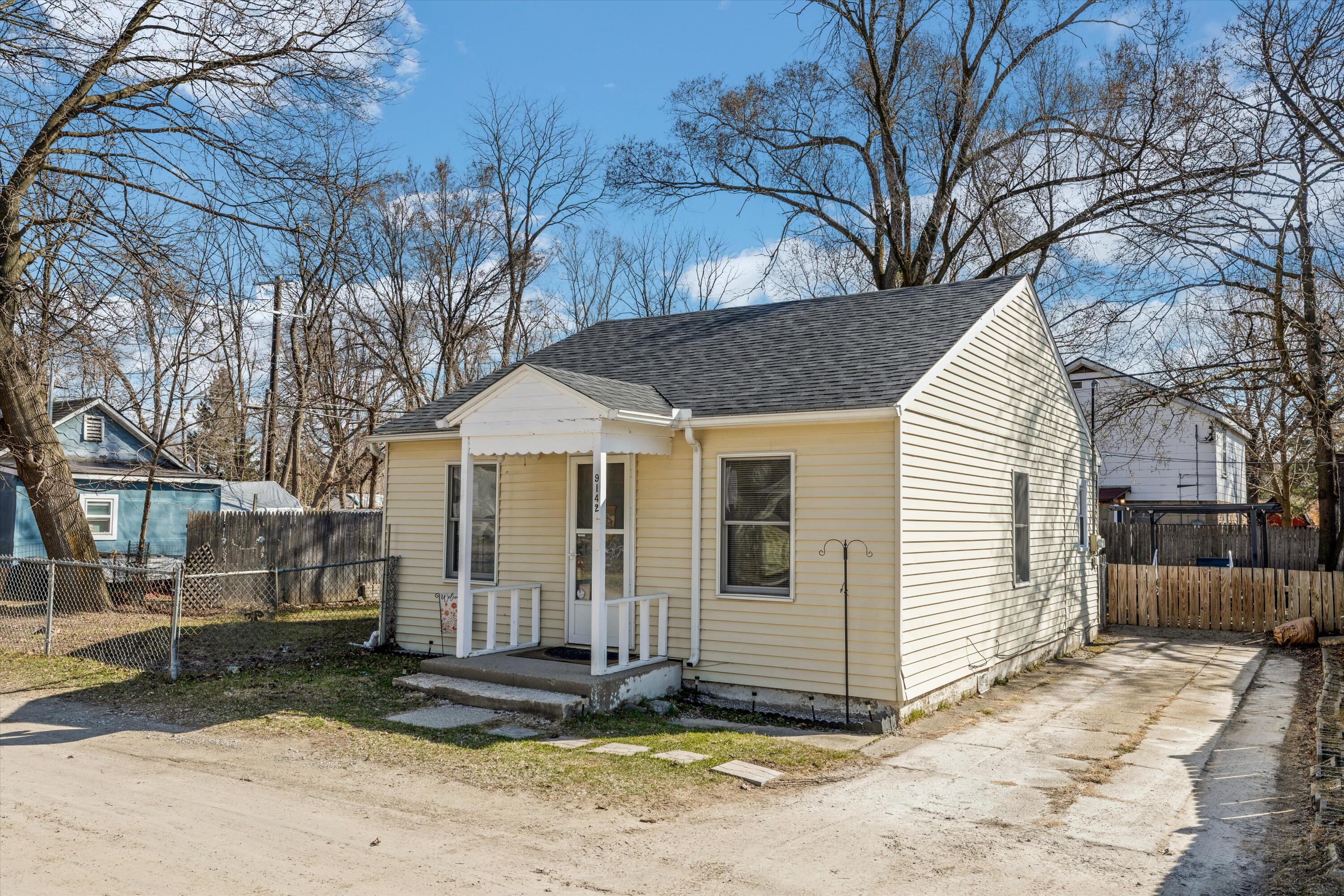 9142 Forest Road Whitmore Lake, MI 48189 - Photo 2 of 23 25-9142 Forest Rd 0003 copy