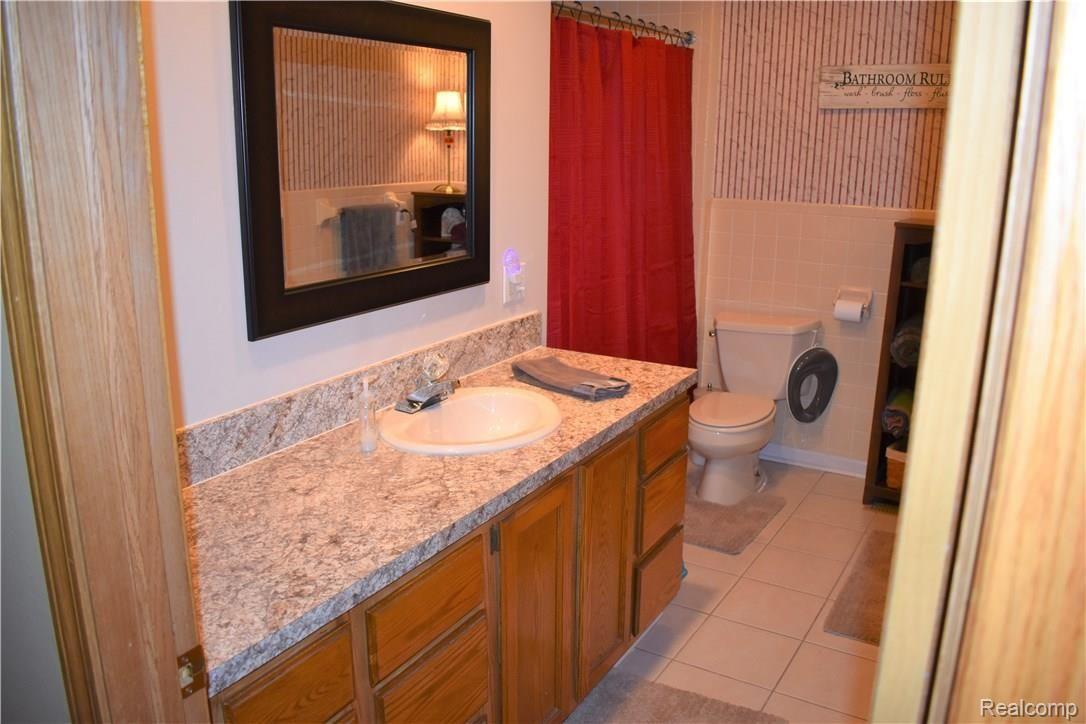 47455 Hanford Road Canton, MI 48187 - Photo 29 of 36 31 (1).JPG