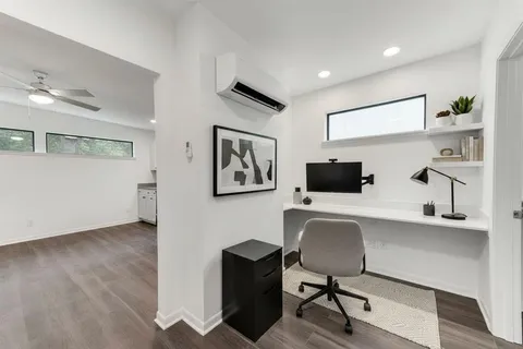 $1,400 | 1804 Gould Street, Unit 11, Dallas, TX 75215
