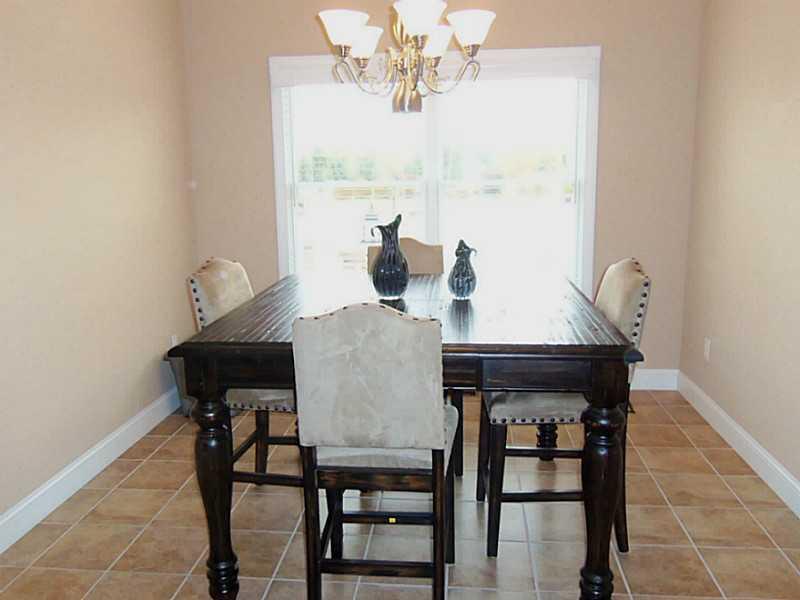 2768 Windy Ridge Drive Springfield, OH 45502 - Photo 3 of 21