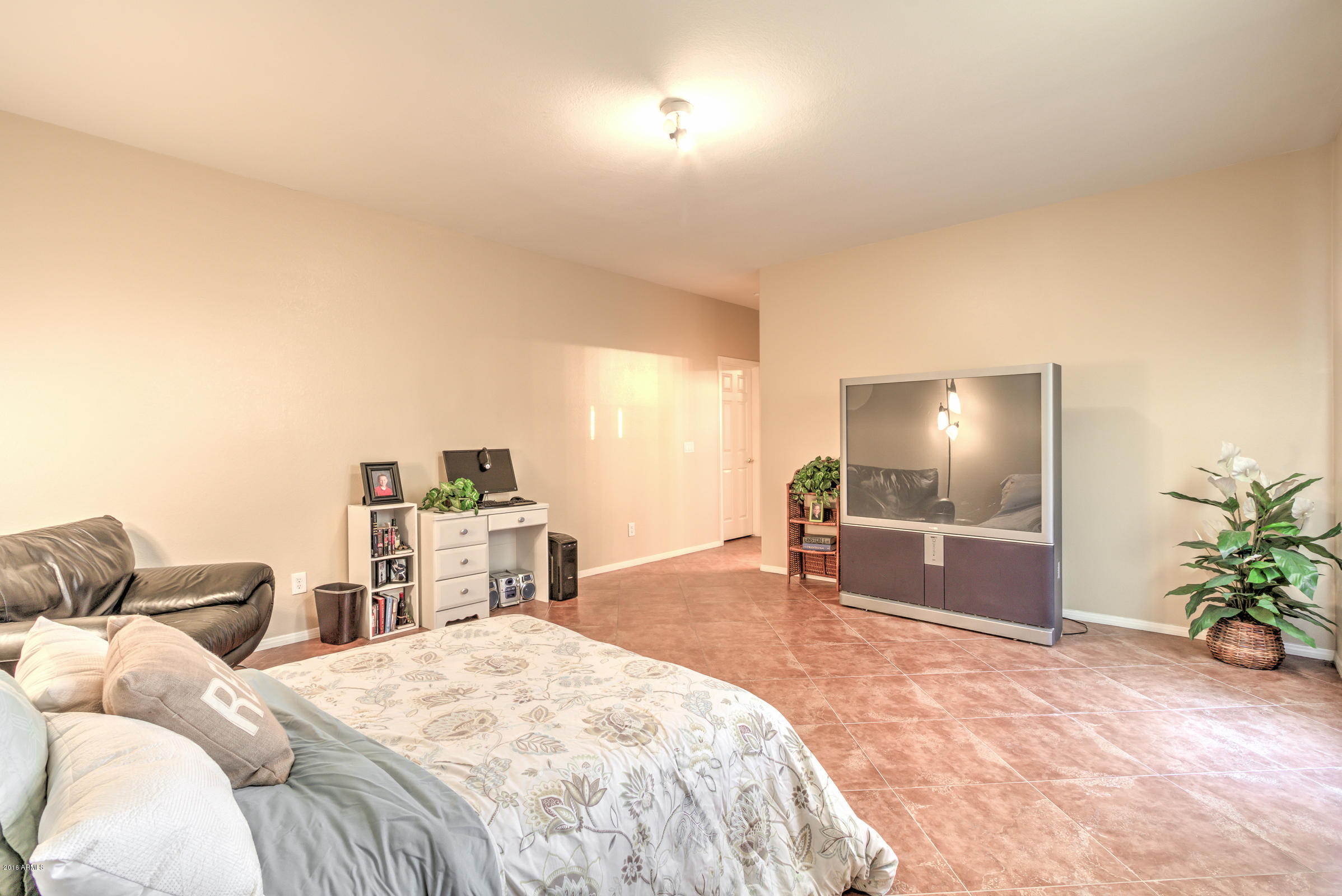 2056 South Edgewater Mesa, AZ 85209 - Photo 15 of 25 2056 S Edgewater-15