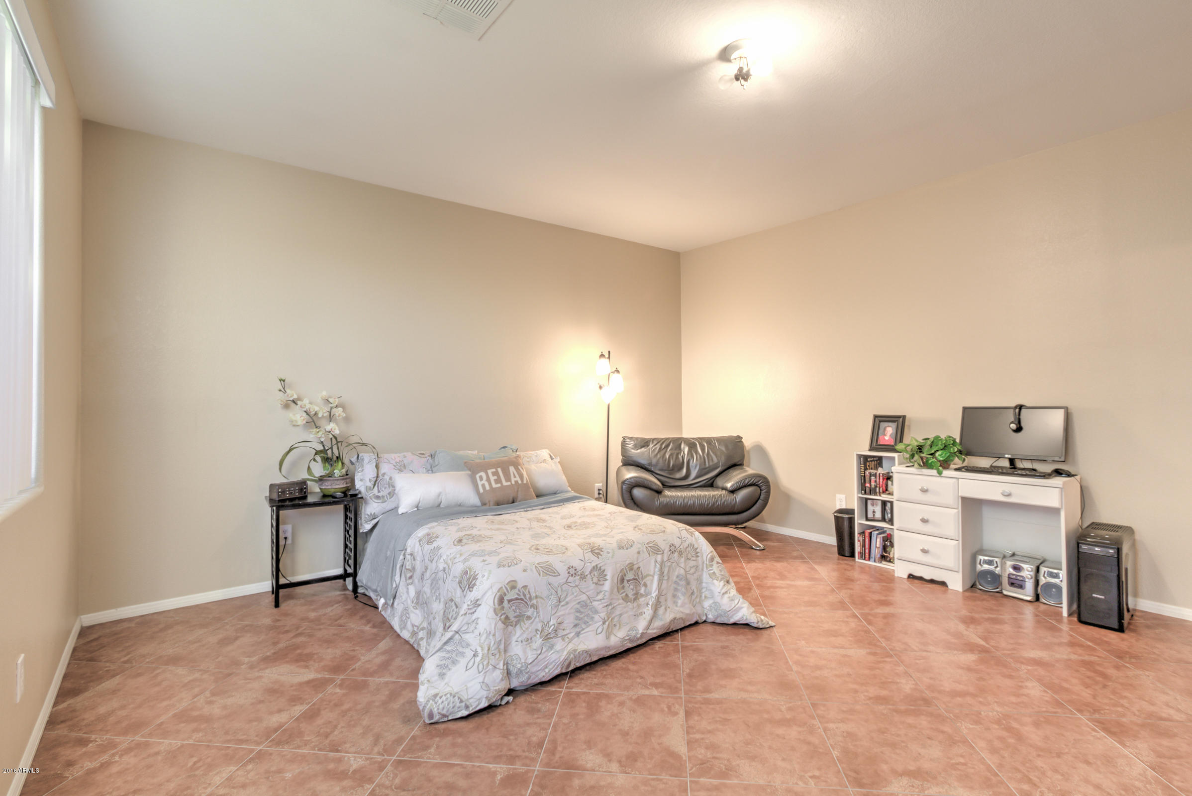 2056 South Edgewater Mesa, AZ 85209 - Photo 16 of 25 2056 S Edgewater-16