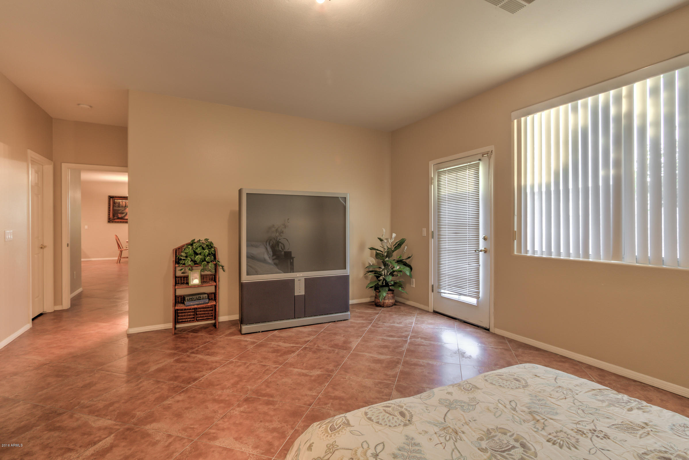 2056 South Edgewater Mesa, AZ 85209 - Photo 17 of 25 2056 S Edgewater-17