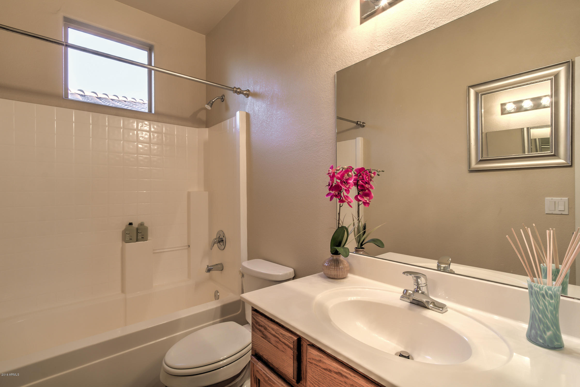 2056 South Edgewater Mesa, AZ 85209 - Photo 20 of 25 2056 S Edgewater-22