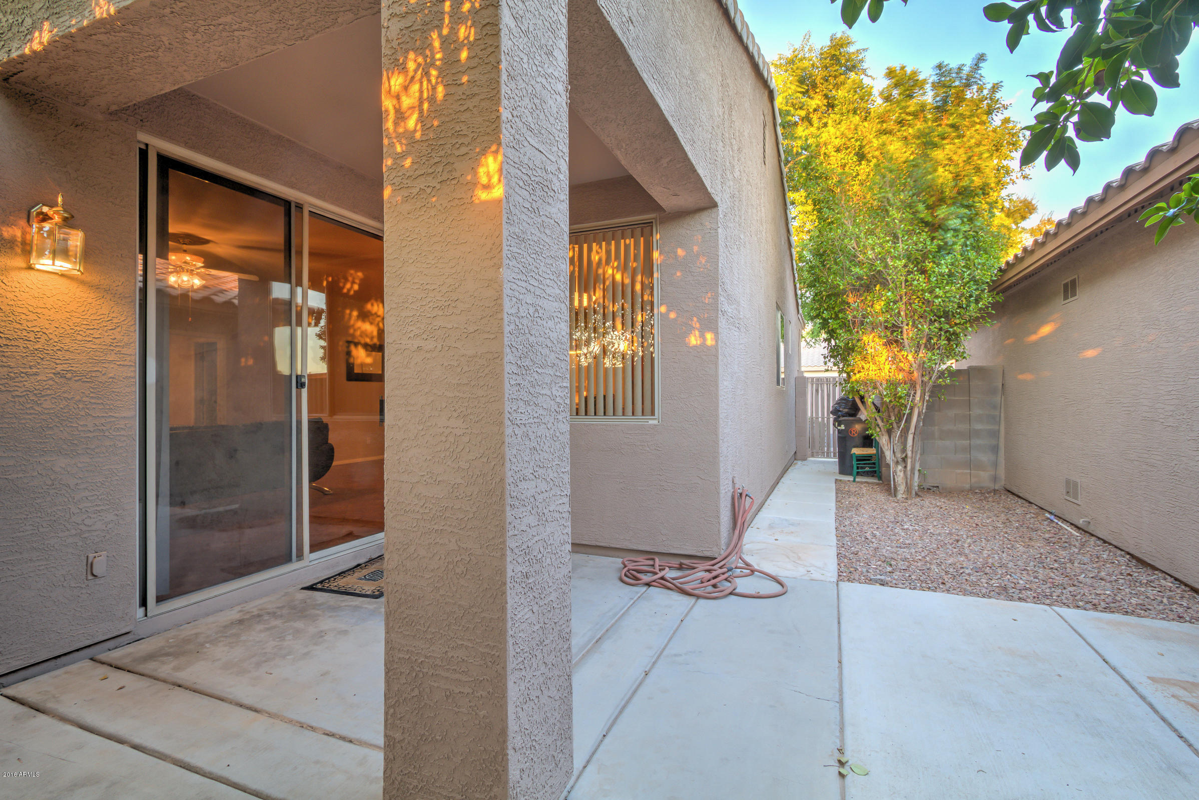 2056 South Edgewater Mesa, AZ 85209 - Photo 24 of 25 2056 S Edgewater-27