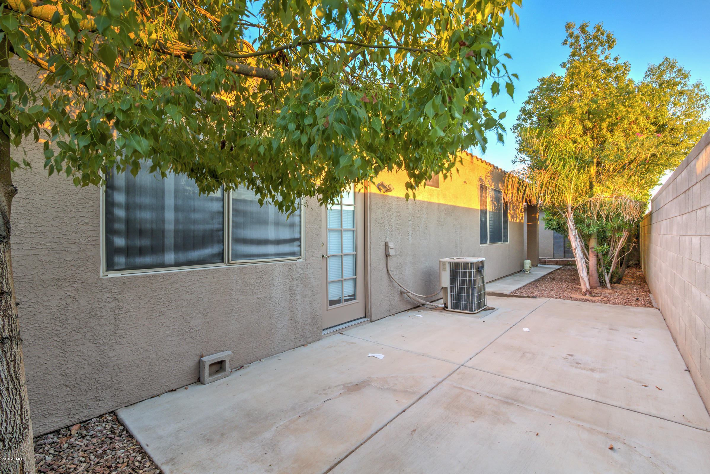 2056 South Edgewater Mesa, AZ 85209 - Photo 25 of 25 2056 S Edgewater-28