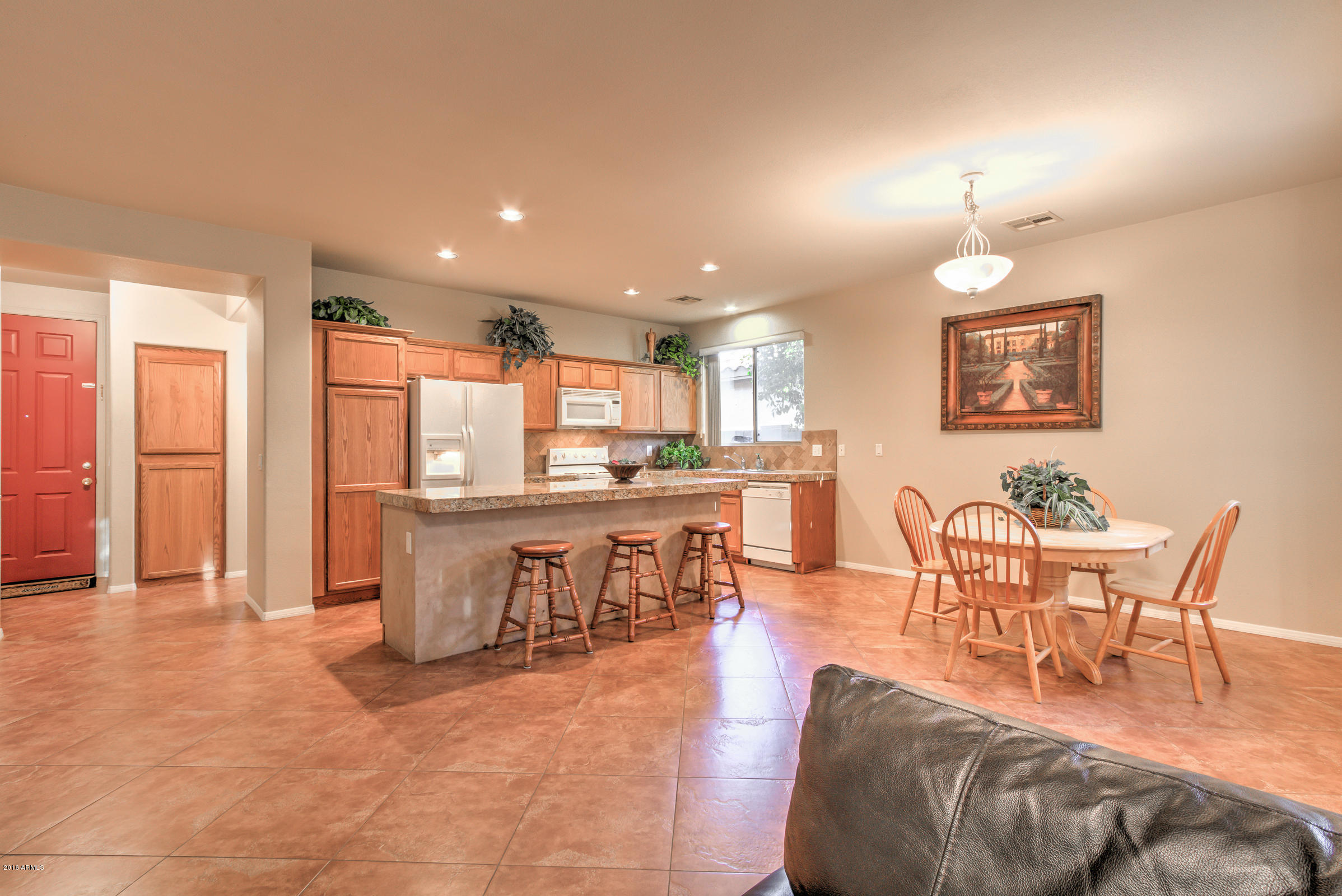 2056 South Edgewater Mesa, AZ 85209 - Photo 6 of 25 2056 S Edgewater-6