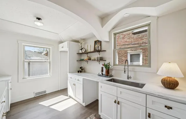 $2,500 | 18941 Santa Rosa Drive, Detroit, MI 48221