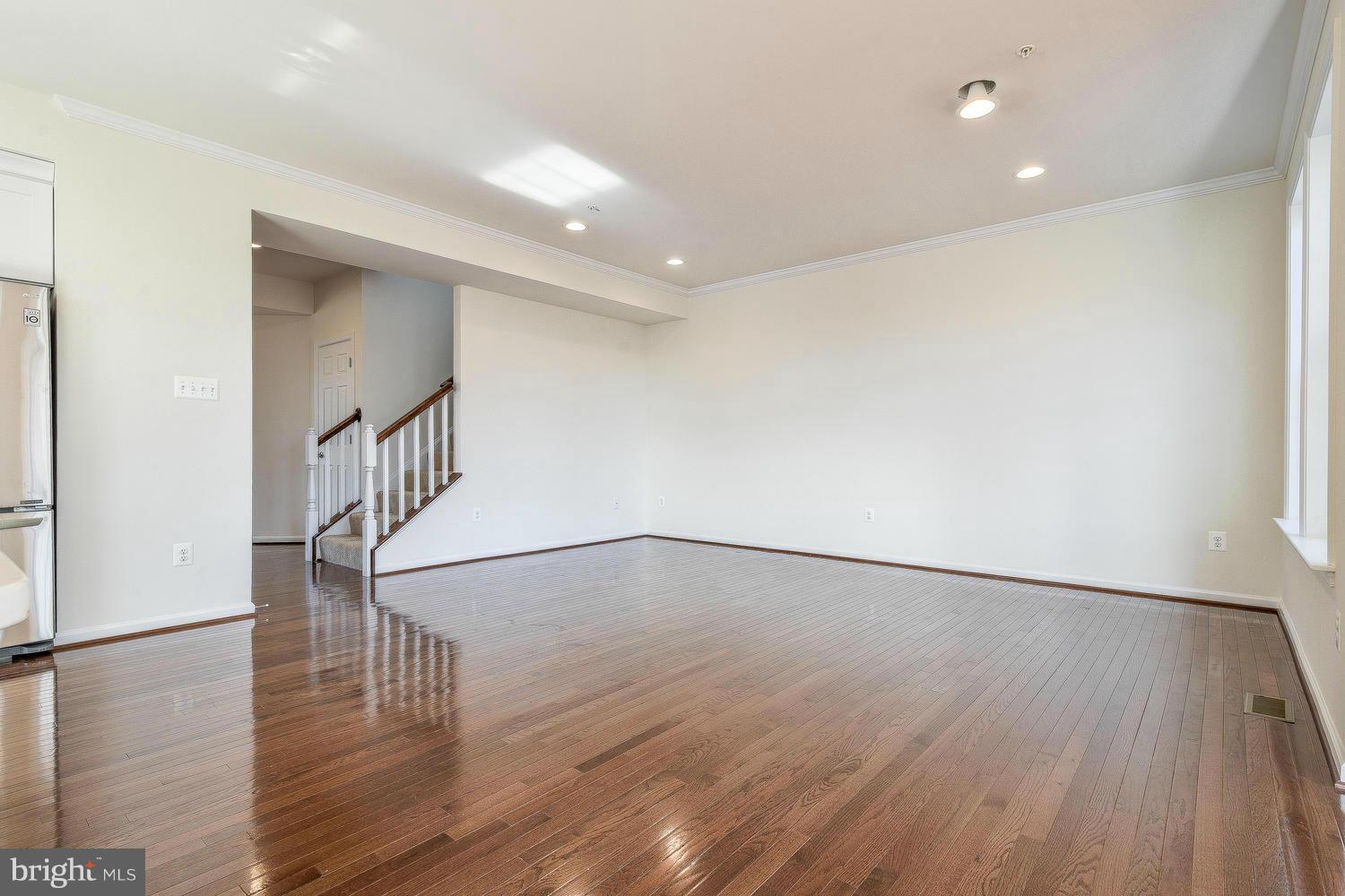 12330 Timber Grove Road Owings Mills, MD 21117 - Photo 18 of 30 Interior (General)