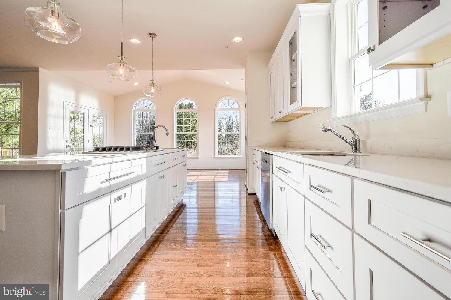 12330 Timber Grove Road Owings Mills, MD 21117 - Photo 20 of 30 Interior (General)