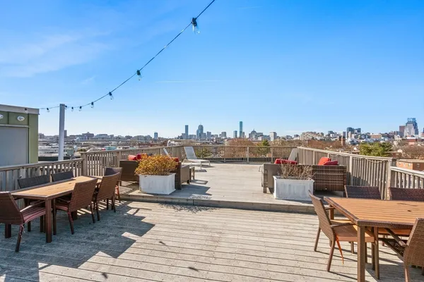 $619,000 | 120 West Seventh Street, Unit 102, Boston, MA 02127