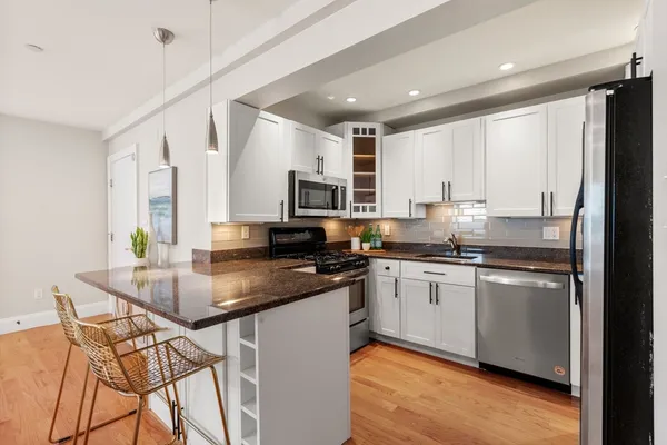 $619,000 | 120 West Seventh Street, Unit 102, Boston, MA 02127